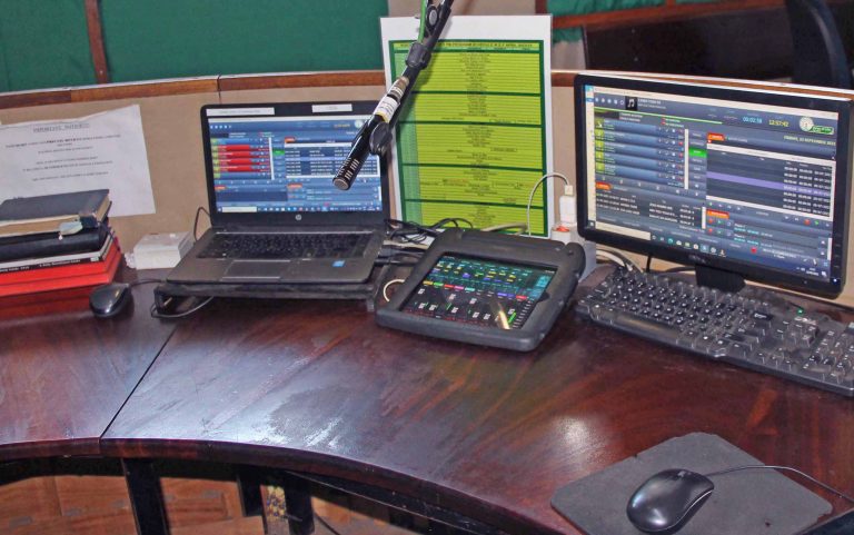 Presenter’s Desk